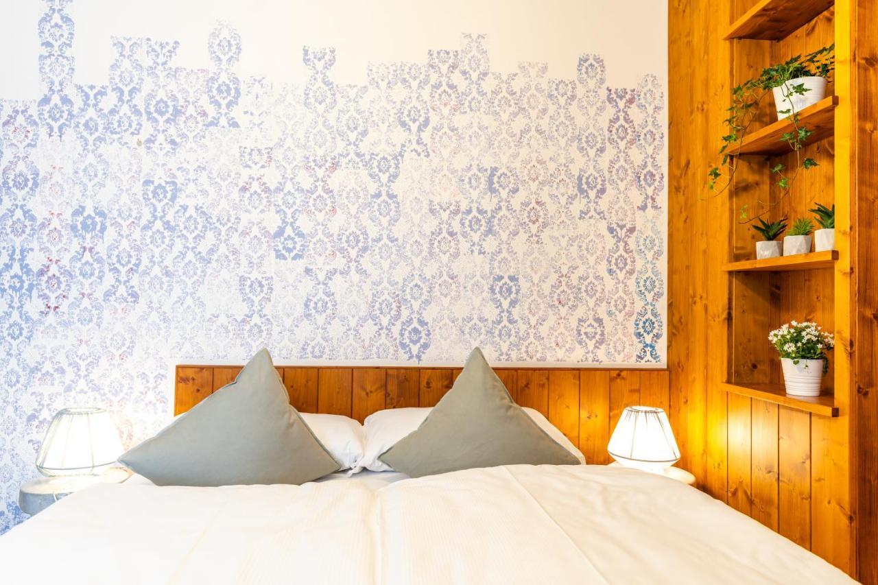 Sleep In Venzone Hotel ภายนอก รูปภาพ