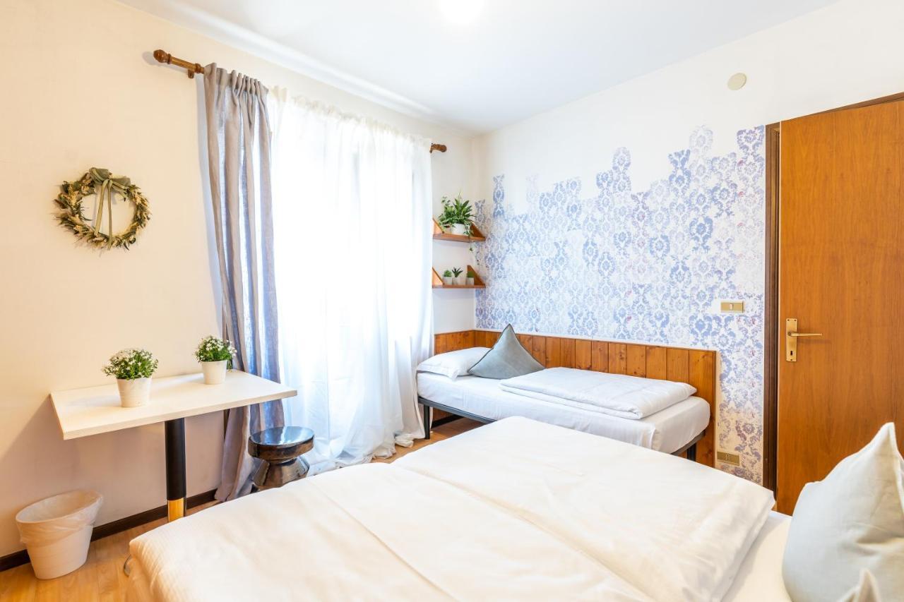 Sleep In Venzone Hotel ภายนอก รูปภาพ